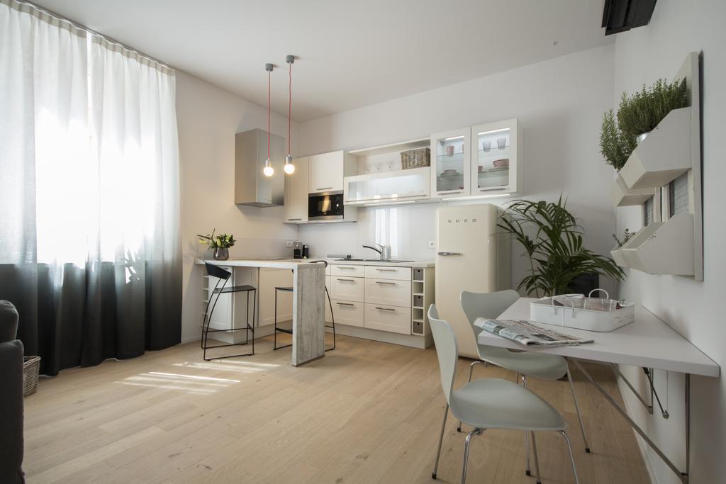 Cavour 51 Apartment Lecco Bagian luar foto