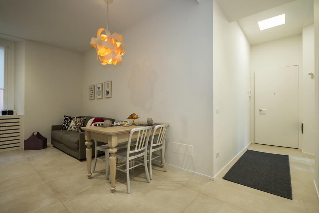 Cavour 51 Apartment Lecco Bagian luar foto